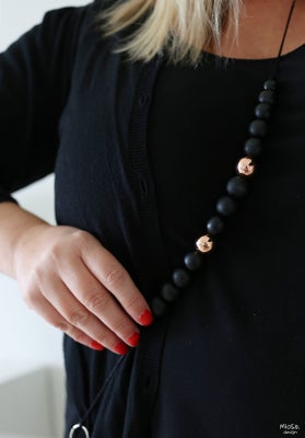 Julianna-avainnauha olan yli