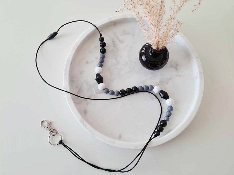 Musta-harmaa-valkoinen 130 cm